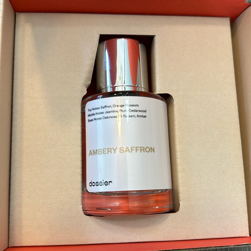Dossier Amber Saffron